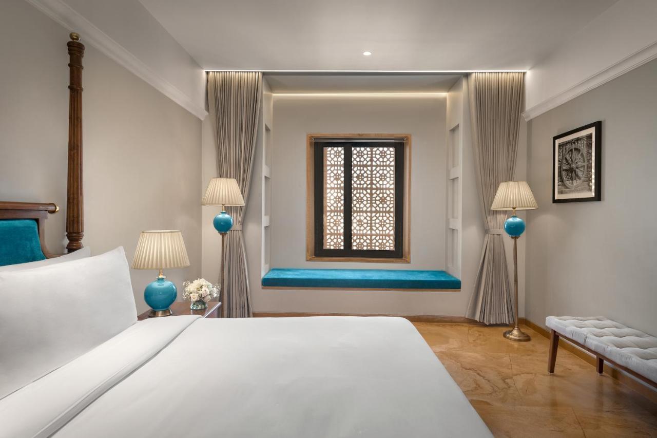 Time Square Resort & Spa Bhuj Buitenkant foto