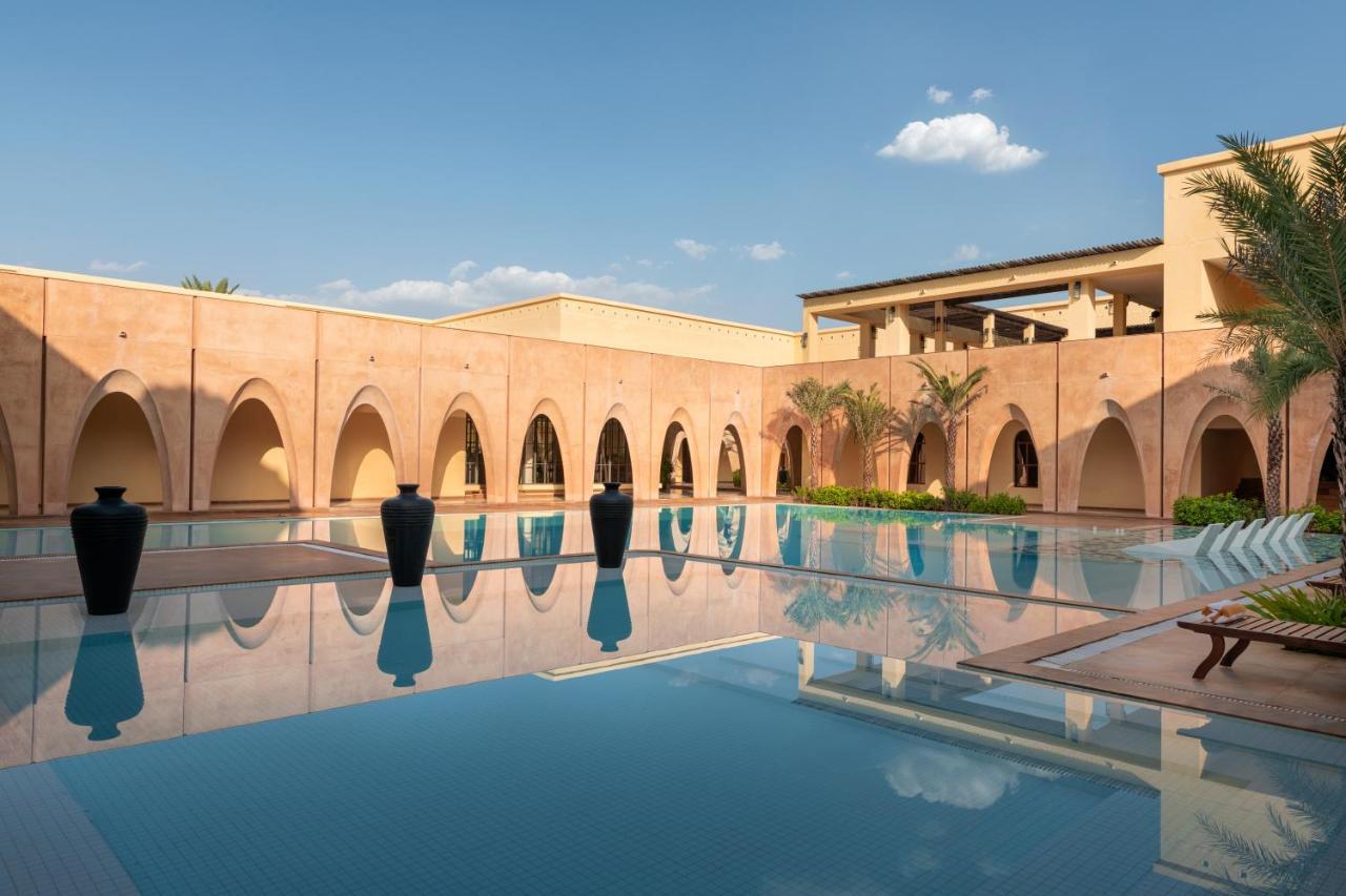 Time Square Resort & Spa Bhuj Buitenkant foto