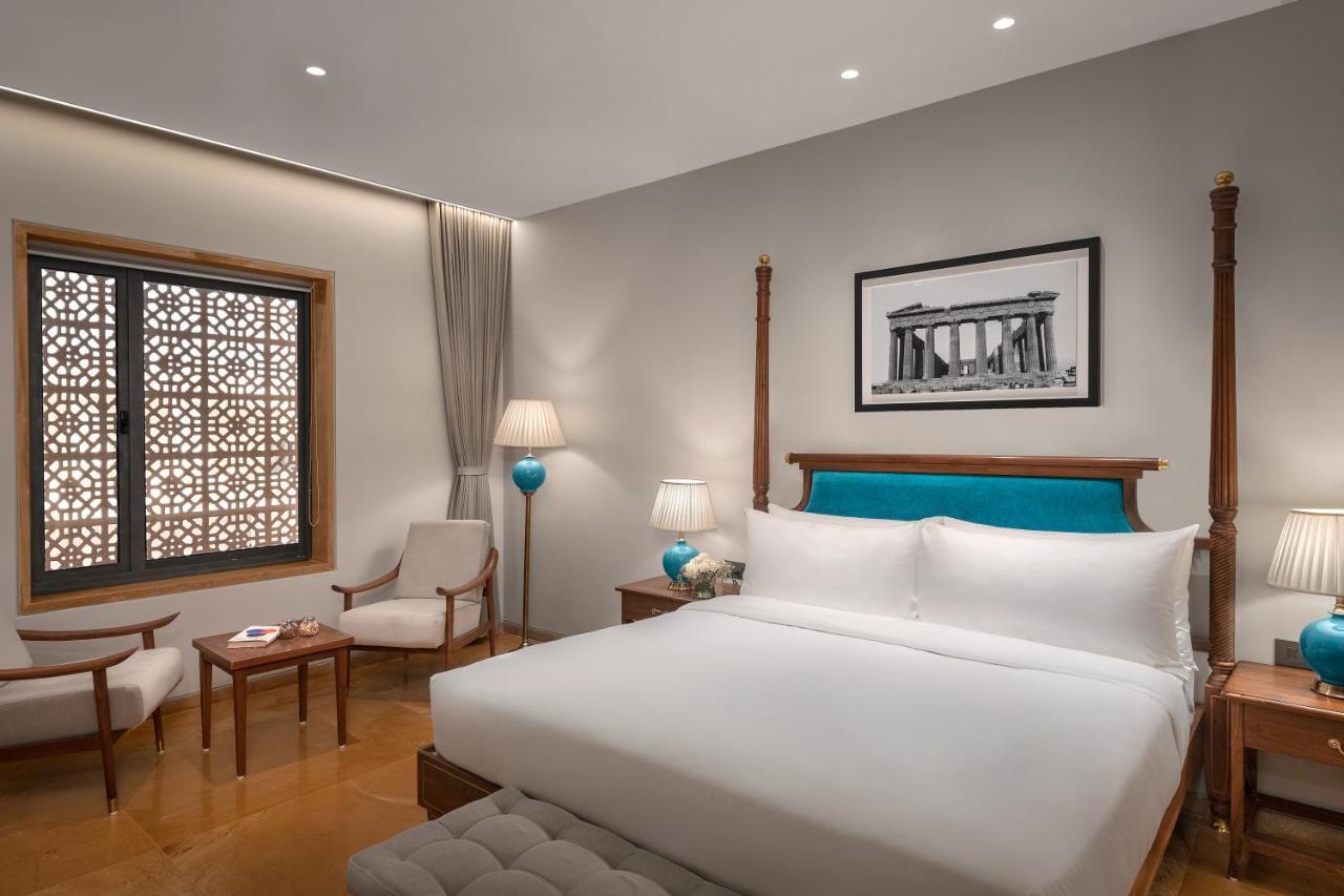 Time Square Resort & Spa Bhuj Buitenkant foto