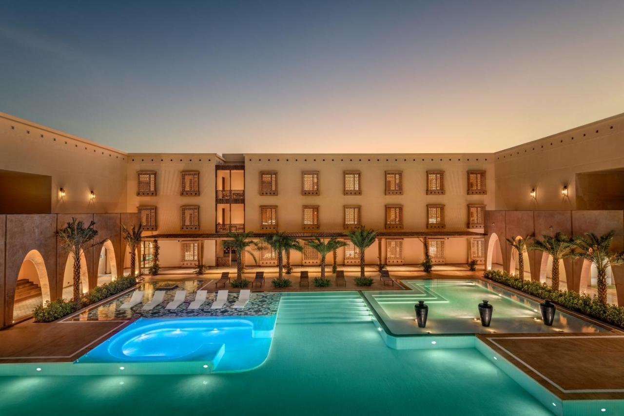 Time Square Resort & Spa Bhuj Buitenkant foto