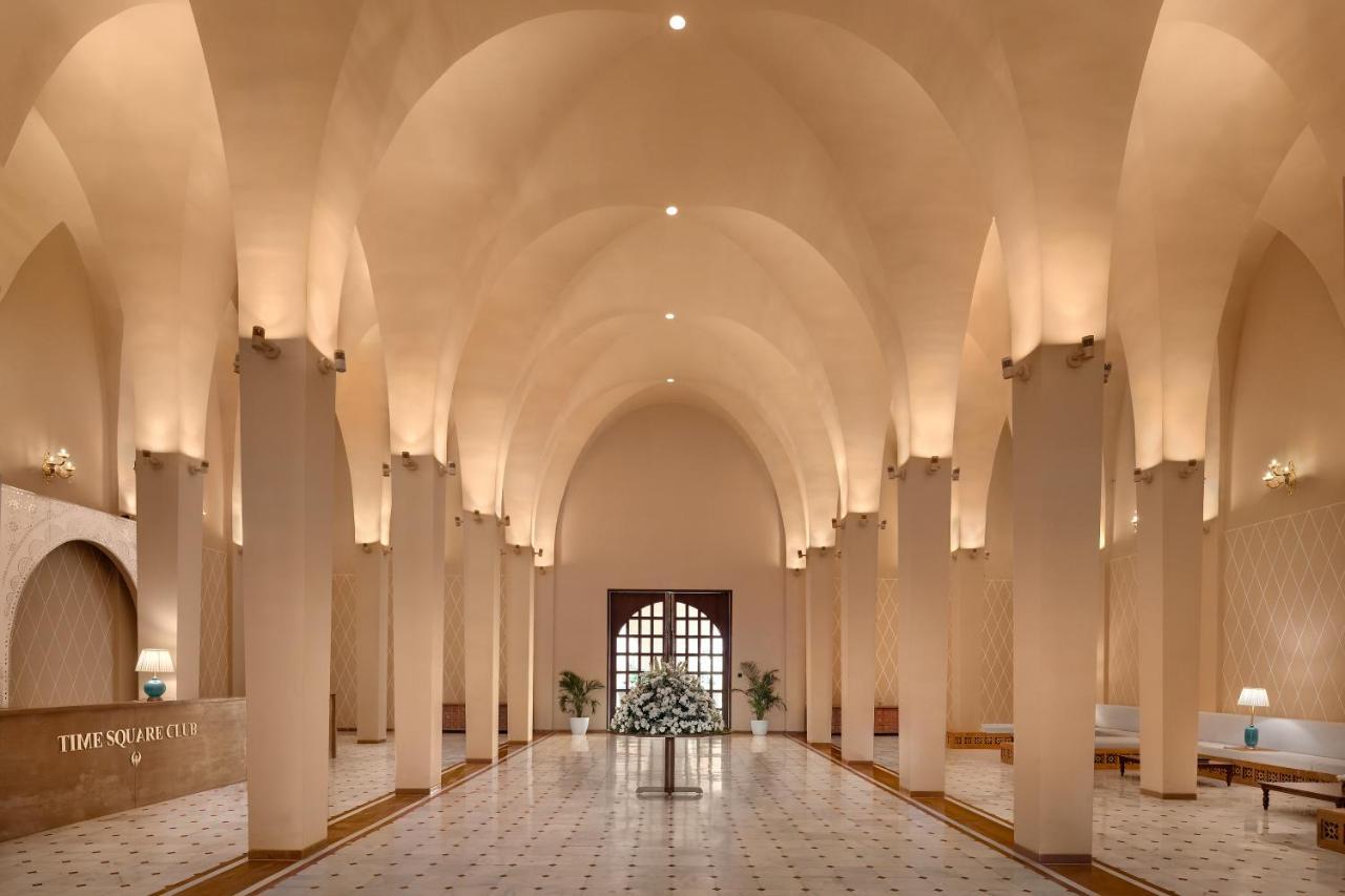 Time Square Resort & Spa Bhuj Buitenkant foto